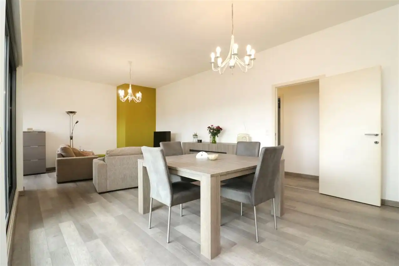 Zonnige penthouse met 2 slaapkamers, mooi terras, inclusief garage  foto 41