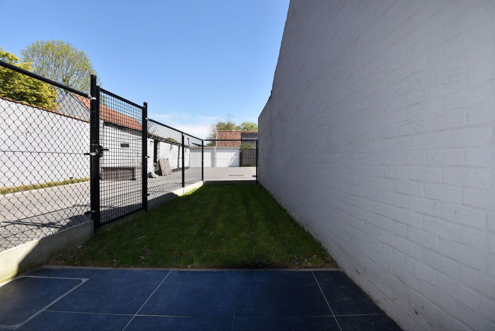 Gelijkvloers 1 slpk app. met terras en garage te centrum Maldegem foto 2