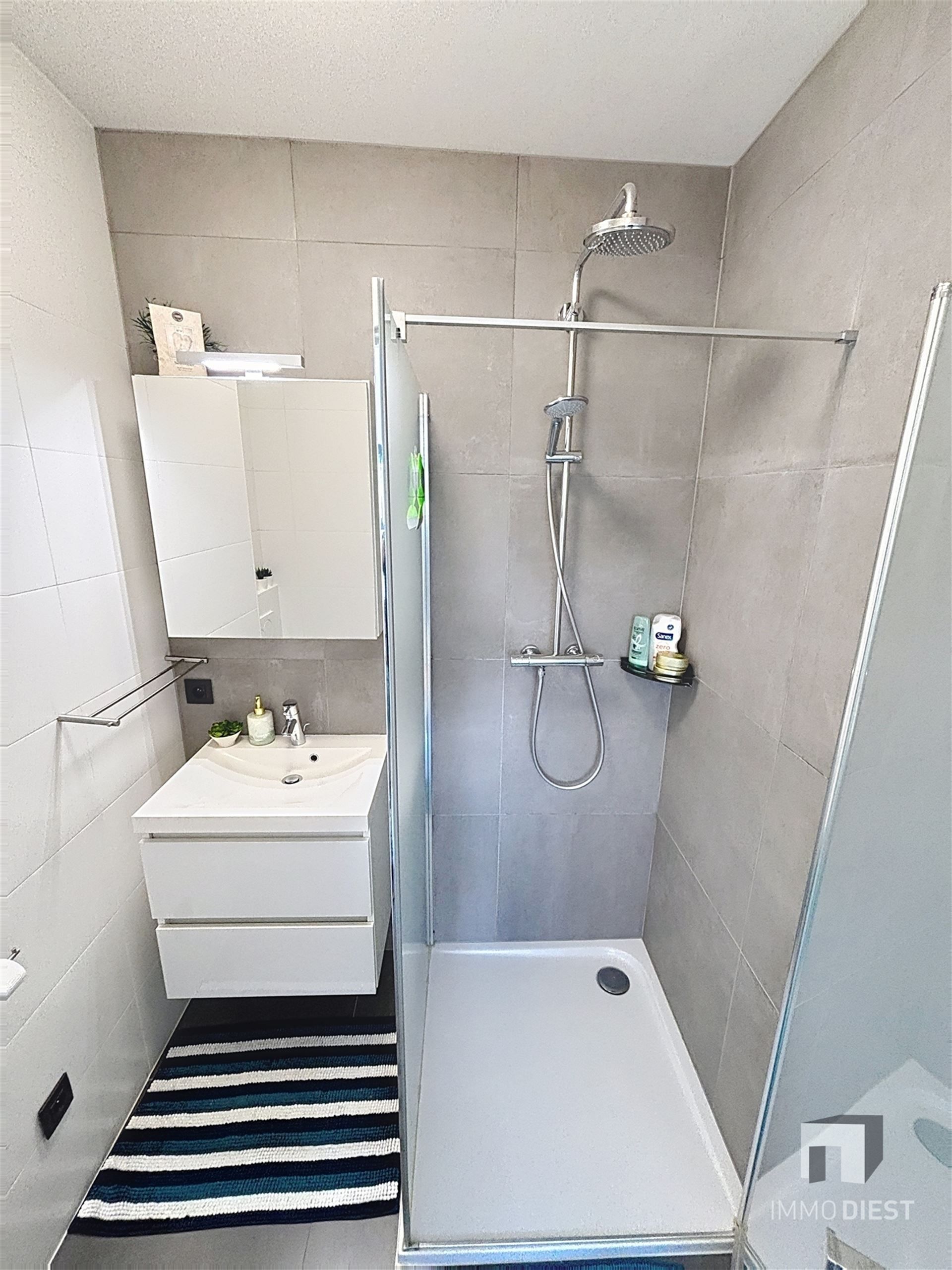 Modern duplex appartement met 3 slpkmrs foto 25