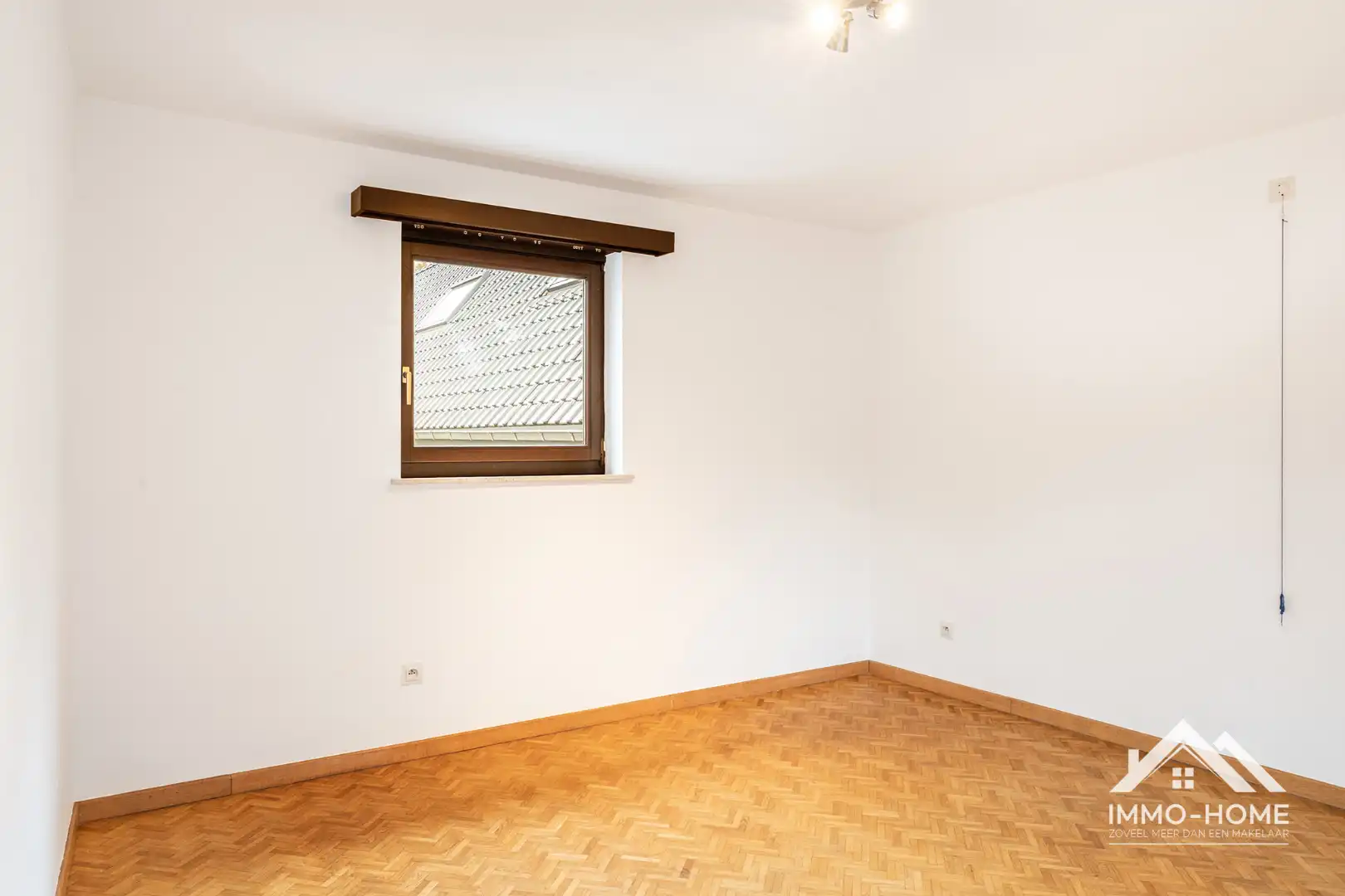 Instapklare duplex met ruim terras in hartje Lokeren foto 17