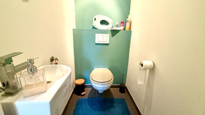 Charmante woning in fermettestijl met drie slaapkamers en mooie tuin foto 8