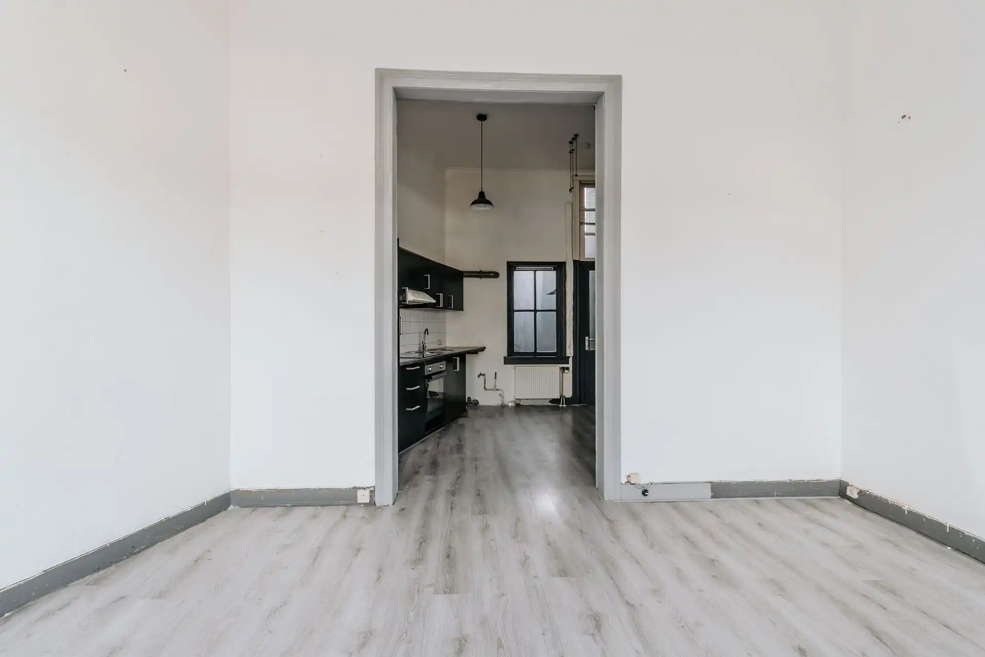 Te renoveren woning met 3 slaapkamers en koer foto 7