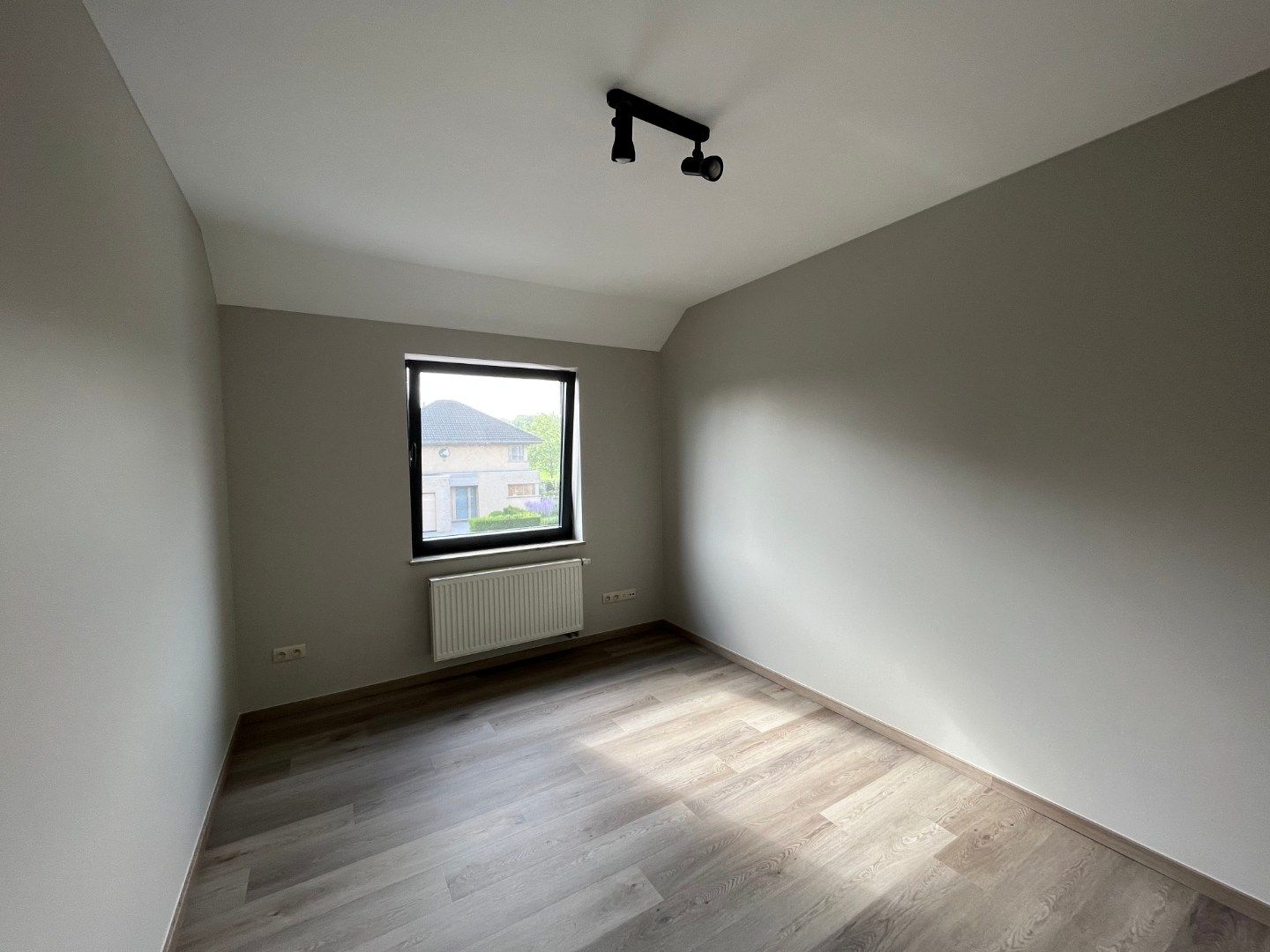 Moderne, energiezuinige gezinswoning  foto 18