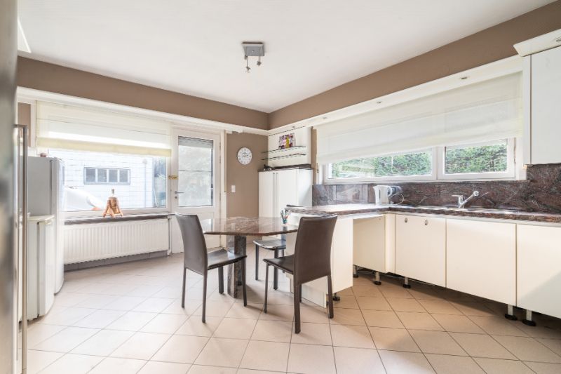 Woning met magazijn op 1174m² foto 5