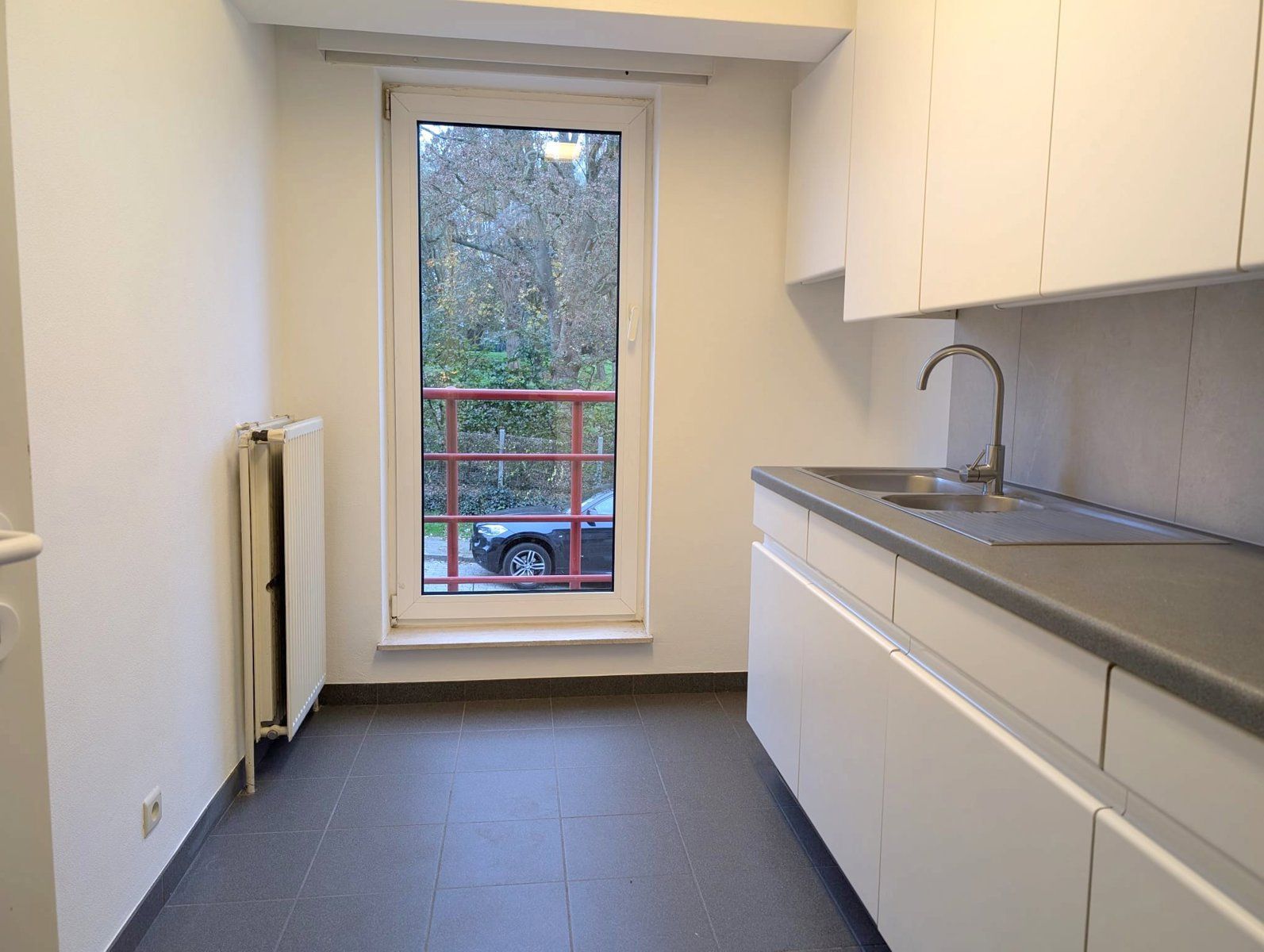 Appartement voor 2 rustige personen incl garage! foto 5