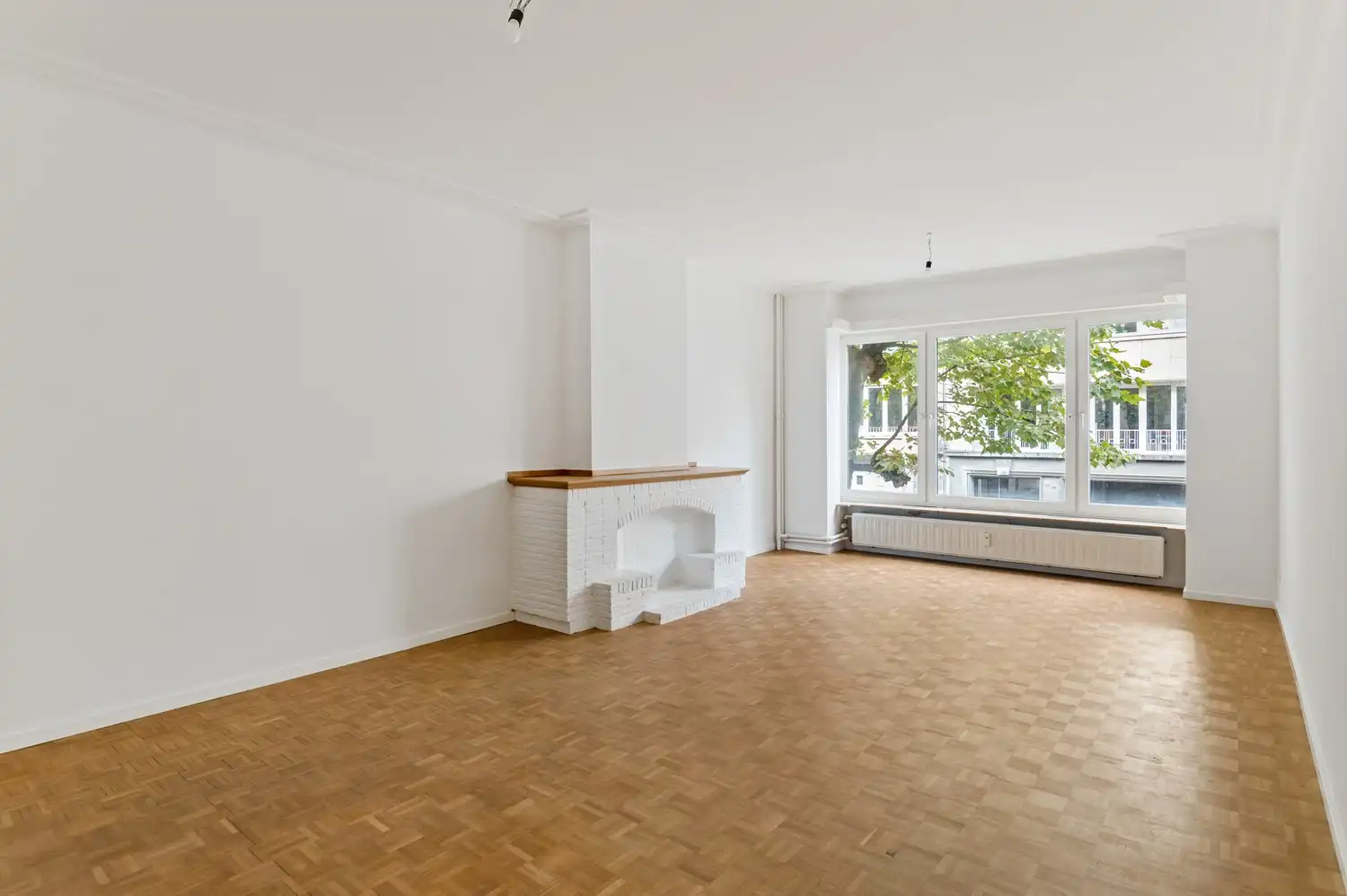 Licht en ruimte in het hart van Antwerpen – 1 slaapkamer appartement foto {{pictureIndex}}