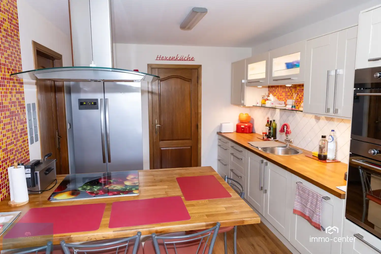 Te koop: Ruime open bebouwing met 3 slaapkamers, garage en tuin op 492 m² in Opglabbeek - Instapklare woning. foto 4
