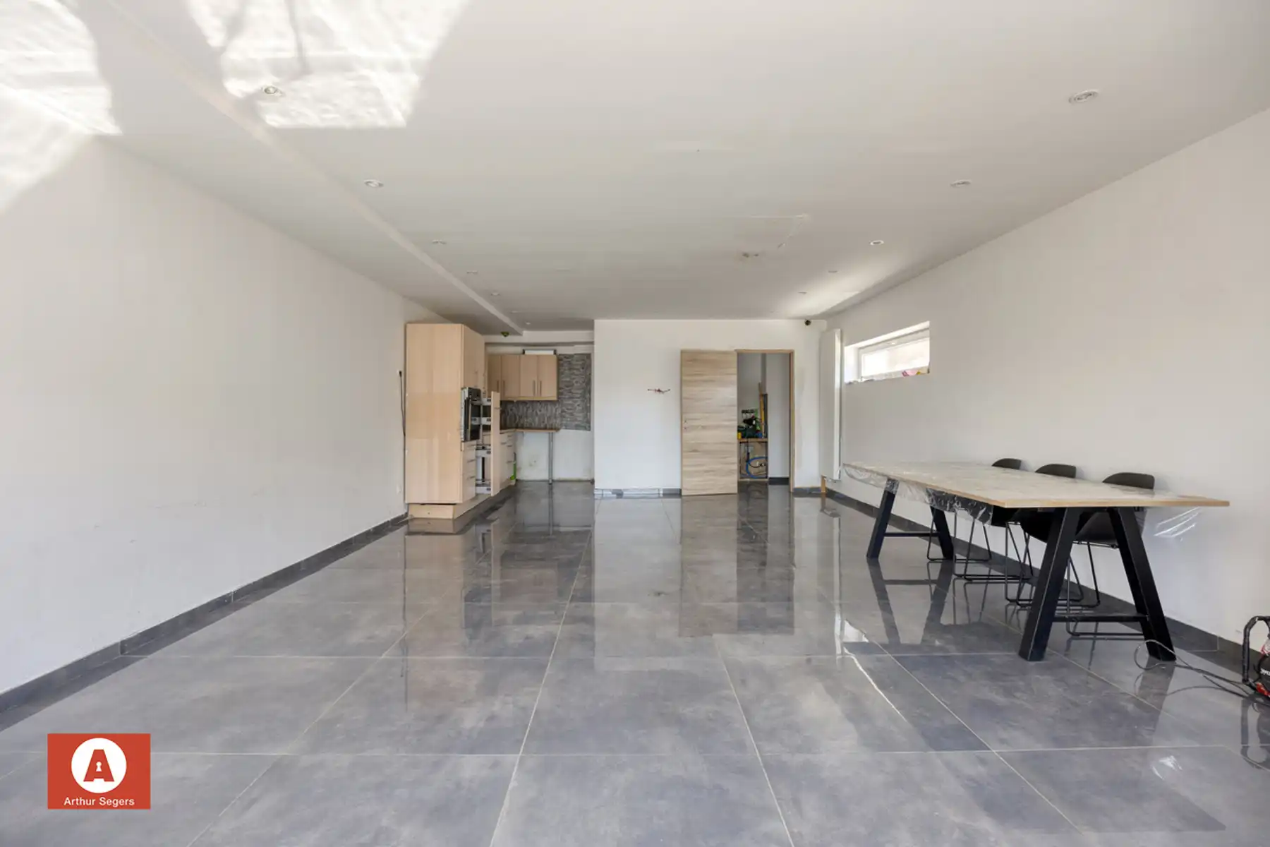 Veder af te werken/te renoveren gezinswoning mét achterbouw foto 8