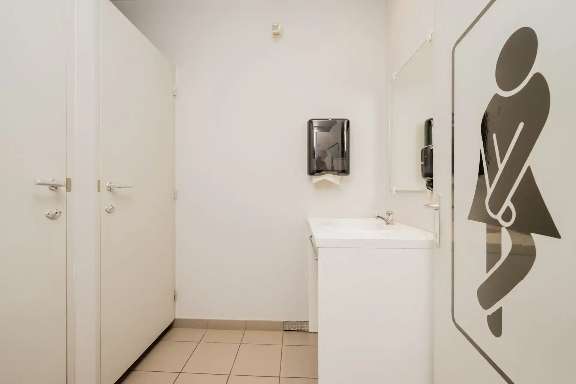 Uitzonderlijk handelspand met veelzijdige mogelijkheden nabij centrum Mechelen foto 18