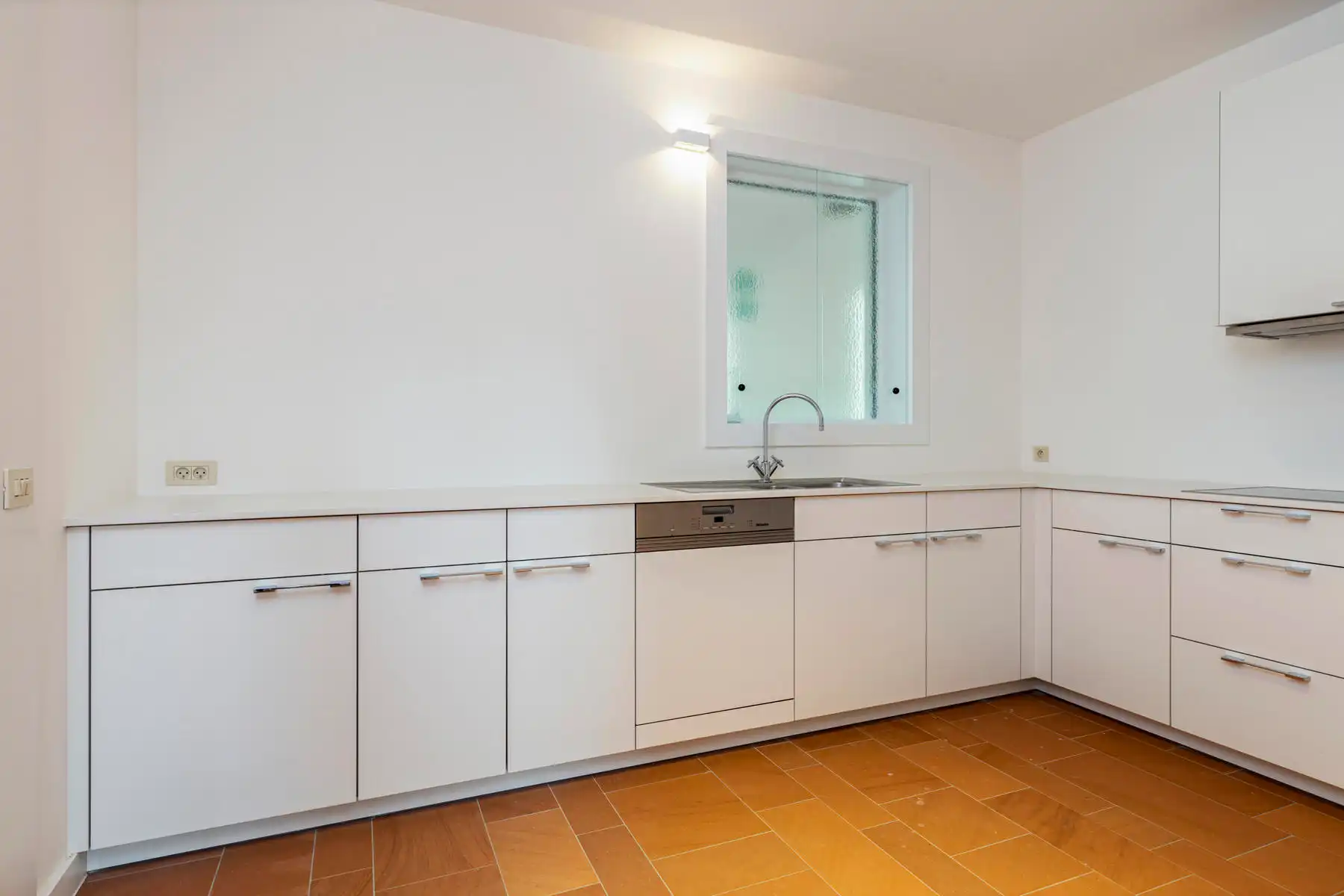 Ruime assistentiewoning met twee slaapkamers op topligging foto 7