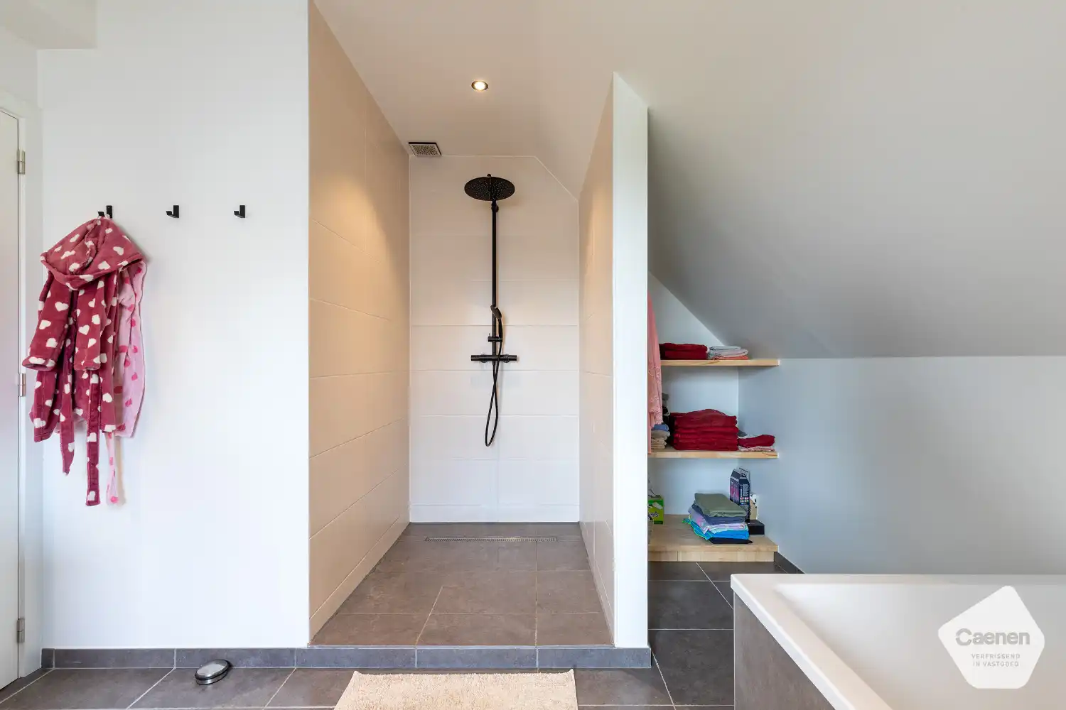 Uiterst gunstige en landelijke ligging te Torhout met 4 mooie slaapkamers & bureau op een perceel van 516 m² foto 17