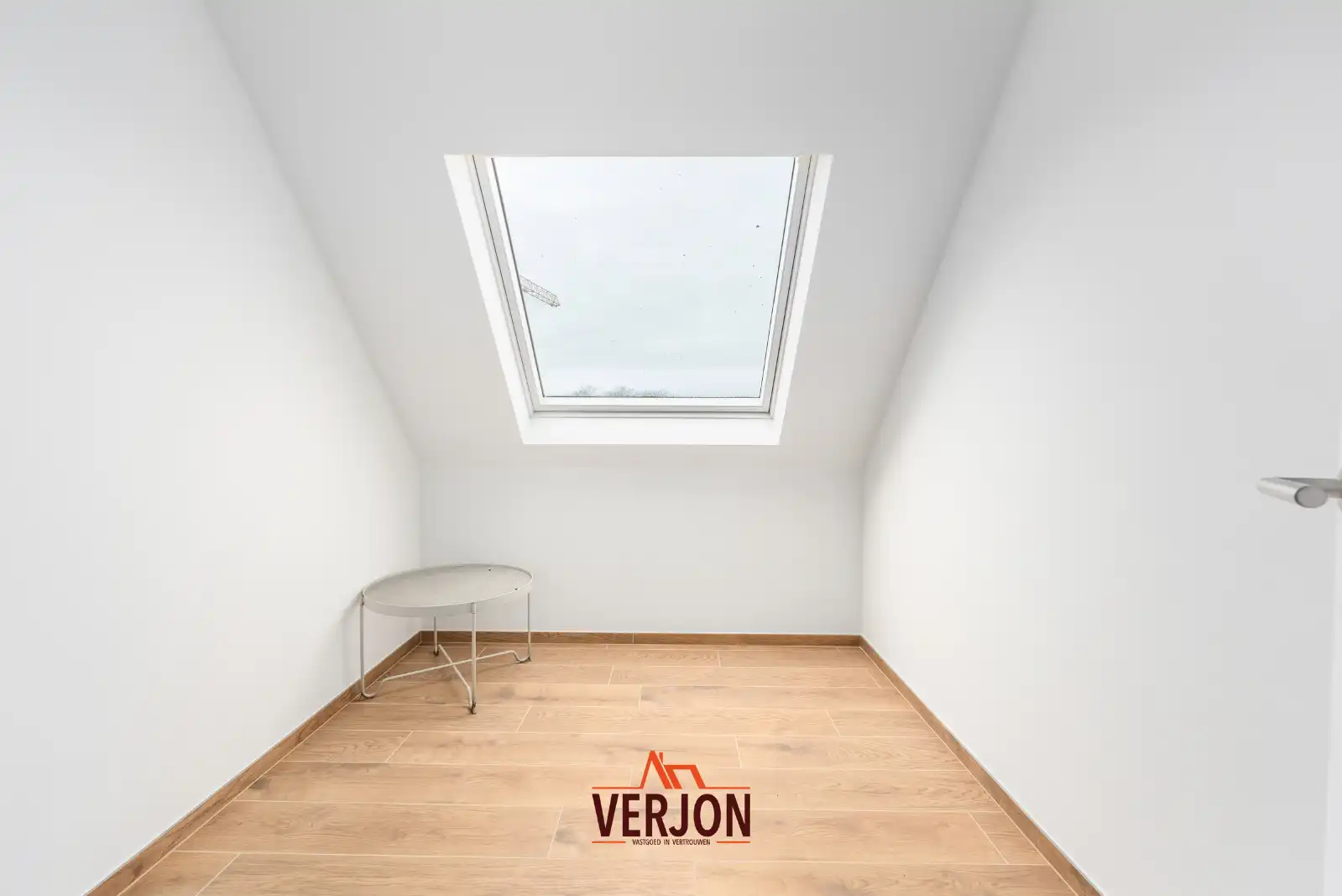 Ruim en lichtrijk penthouse met 2 terrassen nabij centrum Roeselare foto 3