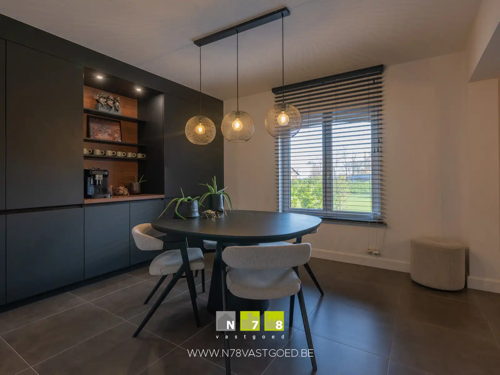 Gebouw te koop foto 3