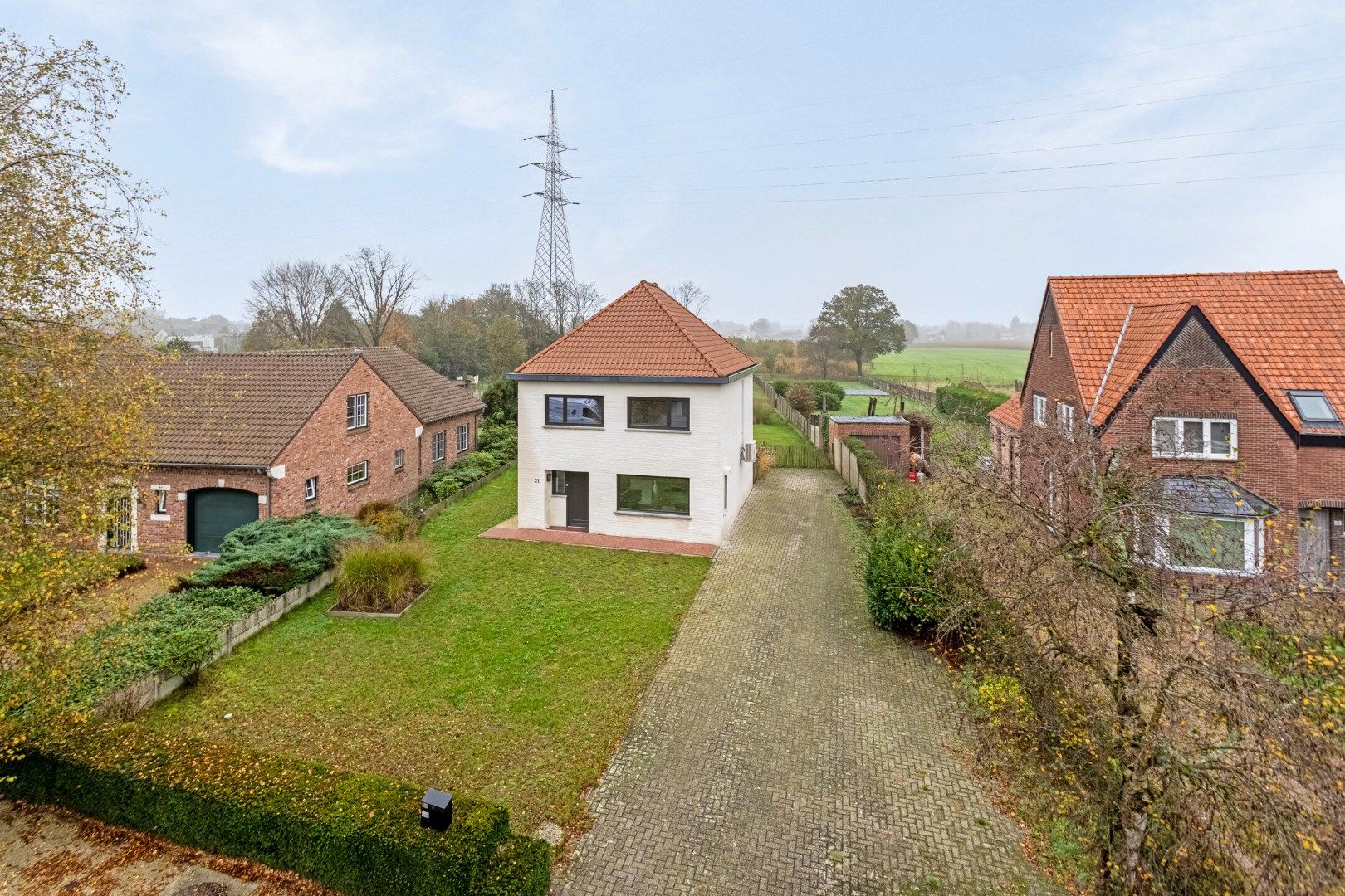 Instapklare woning met 3 slaapkamers, rustig gelegen op 1.910 m² ! foto 25