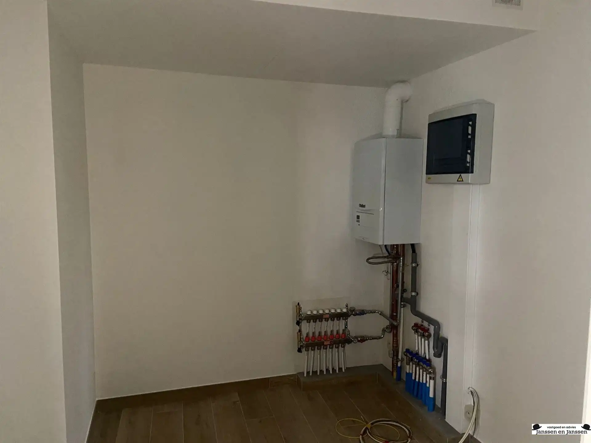 Stijlvol afgewerkt appartement met 2slpks en terras in het centrum van Gooreind (ca.100m²) foto 23