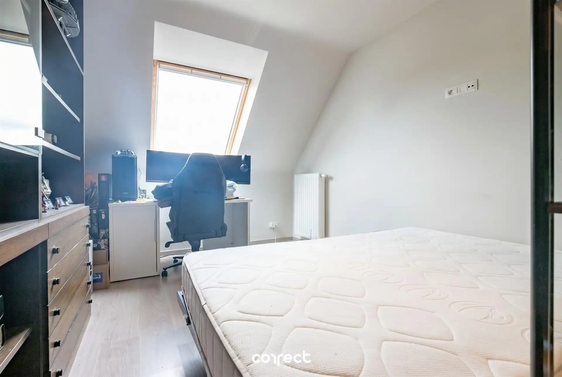 Recente woning met garage en 3 slaapkamers. foto 6