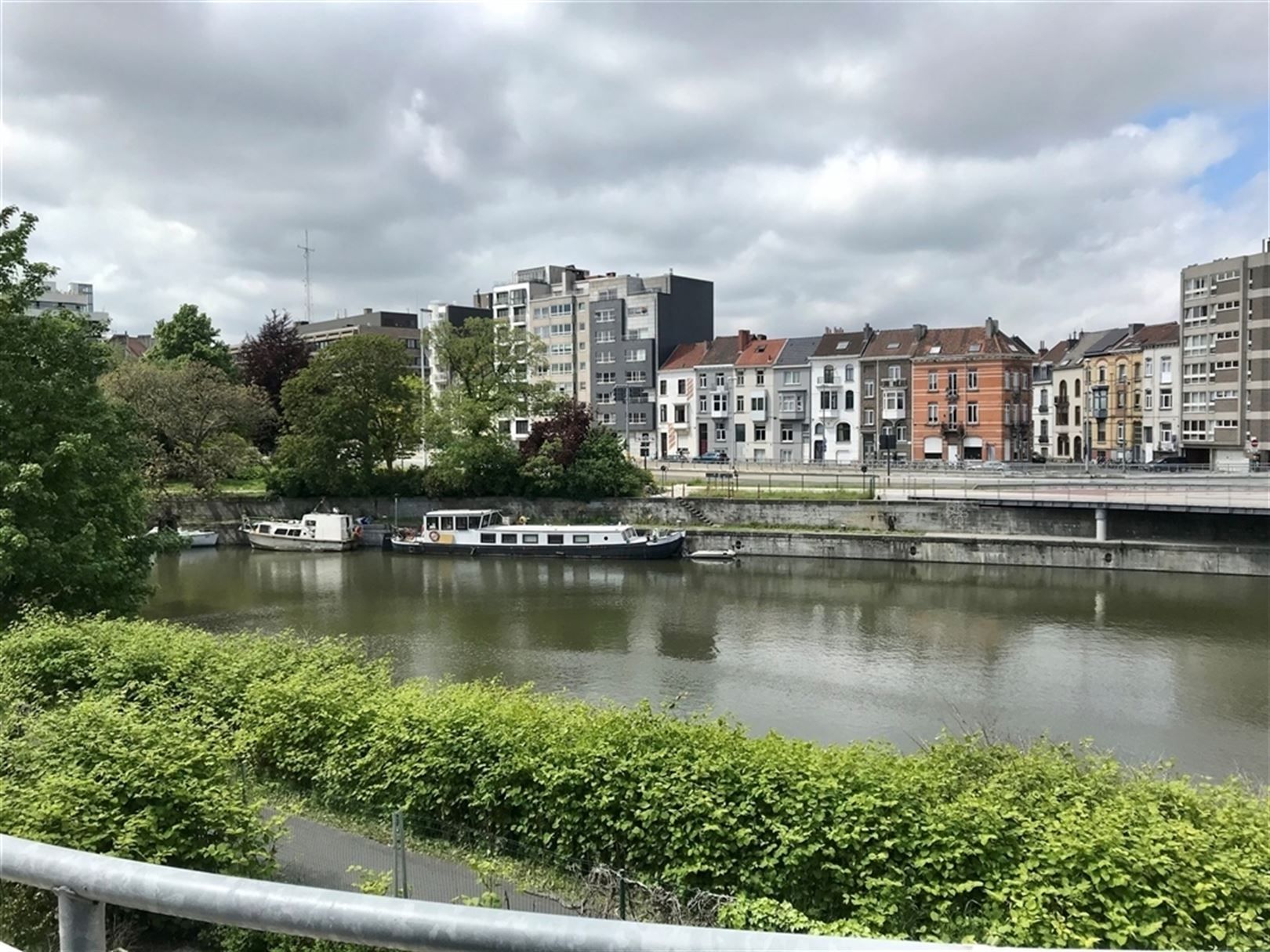 Vernieuwde technieken - Aan op- en afrit Gent Zuid - 815m² of 926m² foto 13