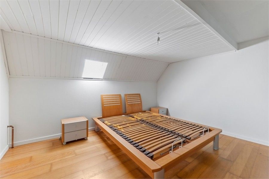 RUIM TE RENOVEREN PAND MET VEEL POTENTIEEL IN HET GEZELLIGE ZEPPEREN foto 43