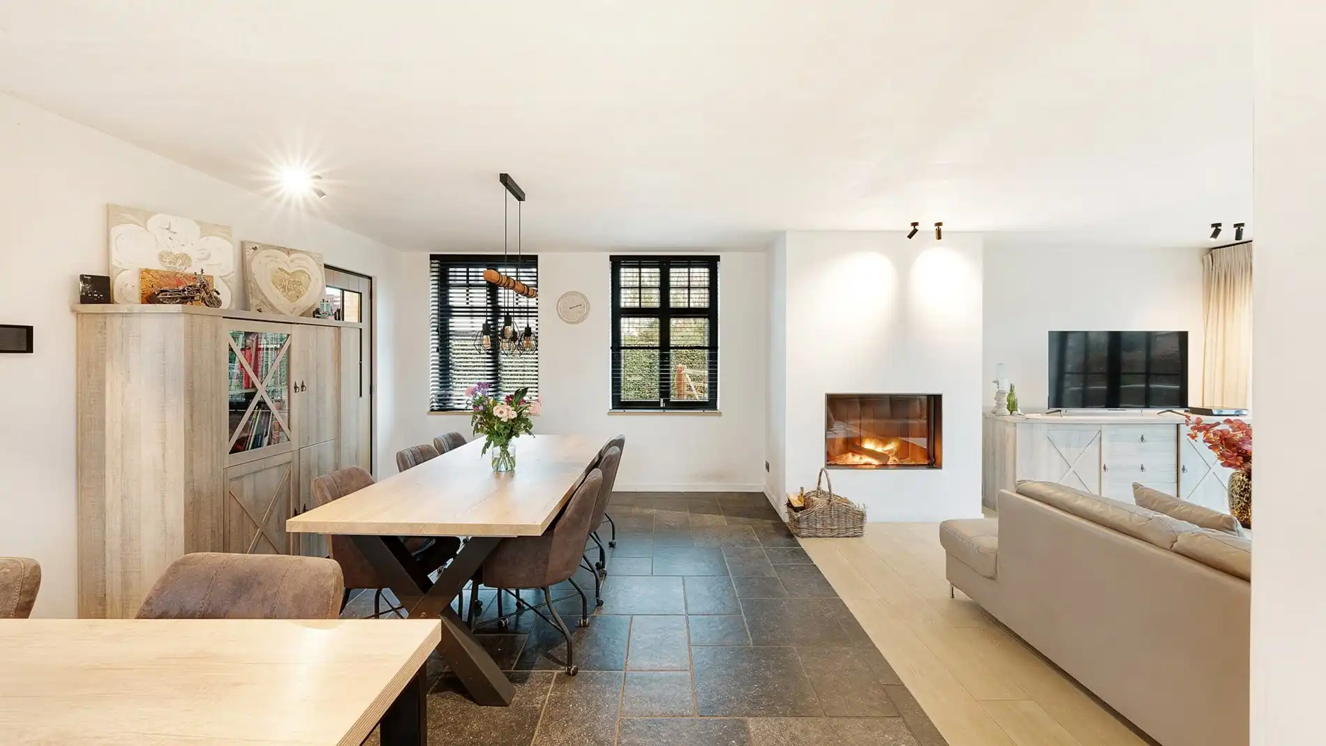 Fantastisch huis op een groene locatie te Moerkerke foto 5