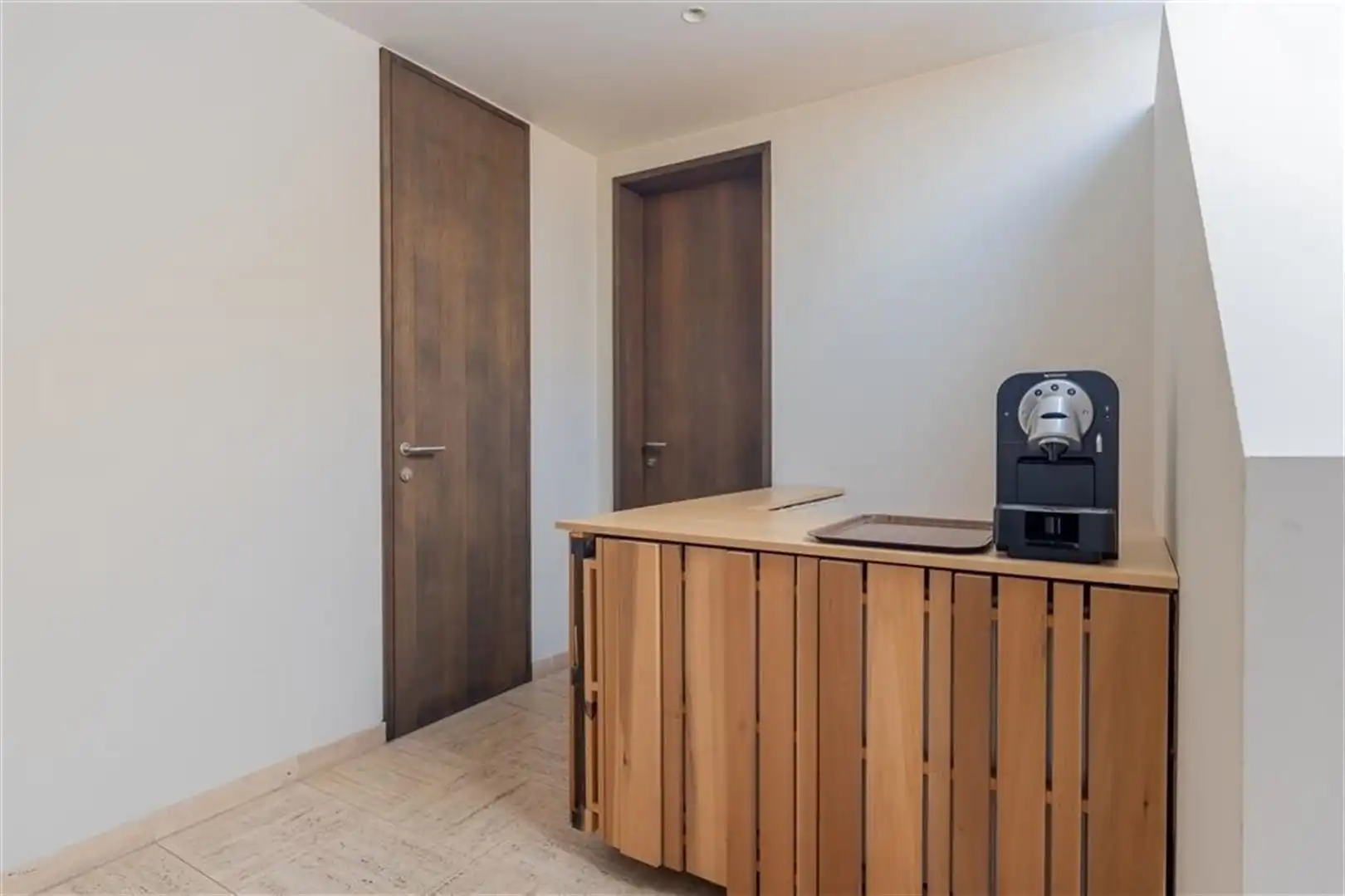 Moderne kantoren aan Station Gent Dampoort foto 12