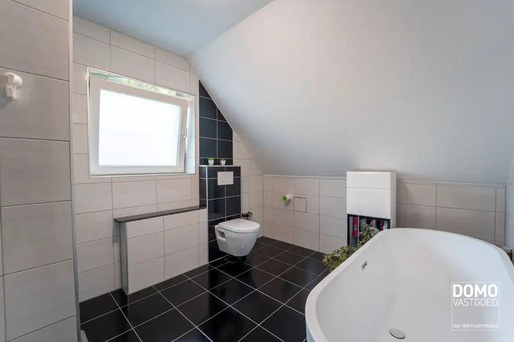 Gunstig gelegen handelshuis te Spalbeek (Hasselt) foto 17