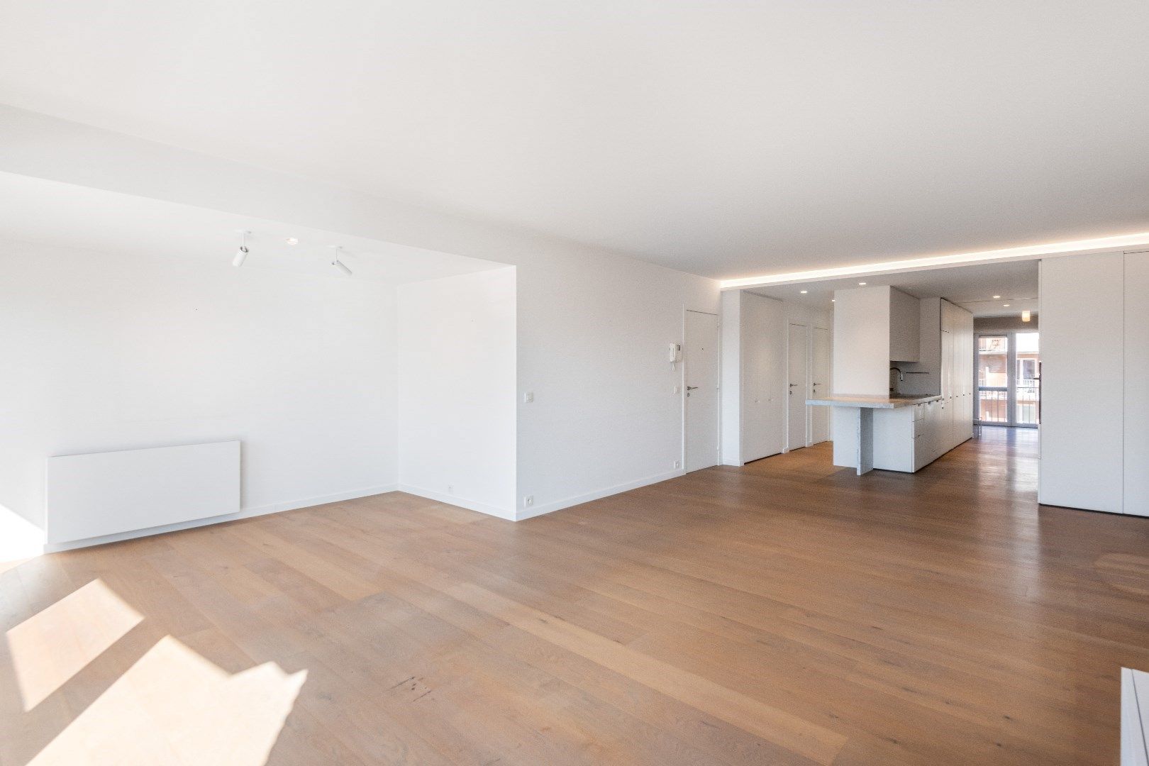 Zonnig appartement met zuid-west oriëntatie en uitzicht op het Zegemeer. foto 6