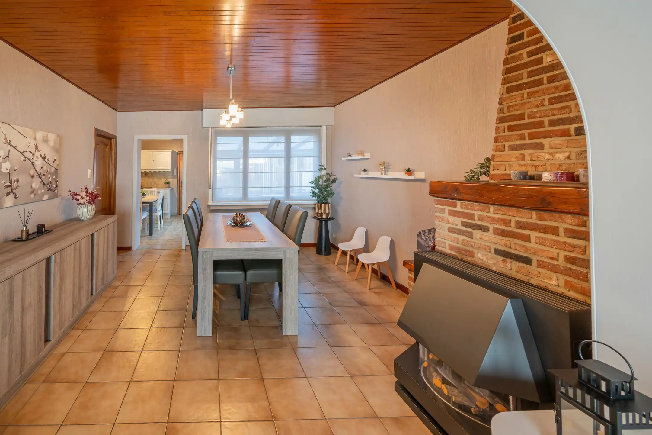 Charmante gezinswoning met garage in hartje Willebroek foto 3