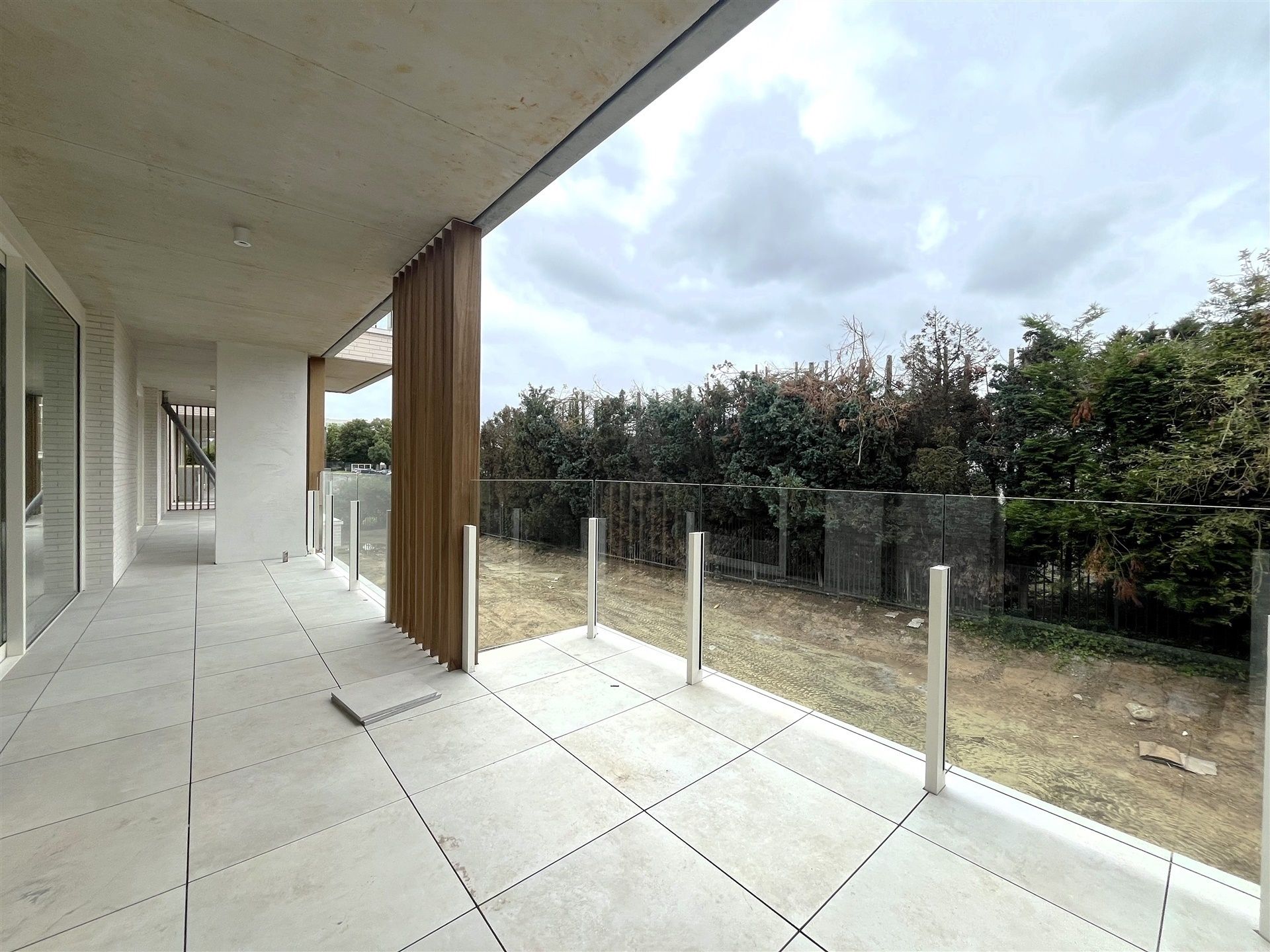 Nieuwbouwappartement met 2 slaapkamers en terras foto 4