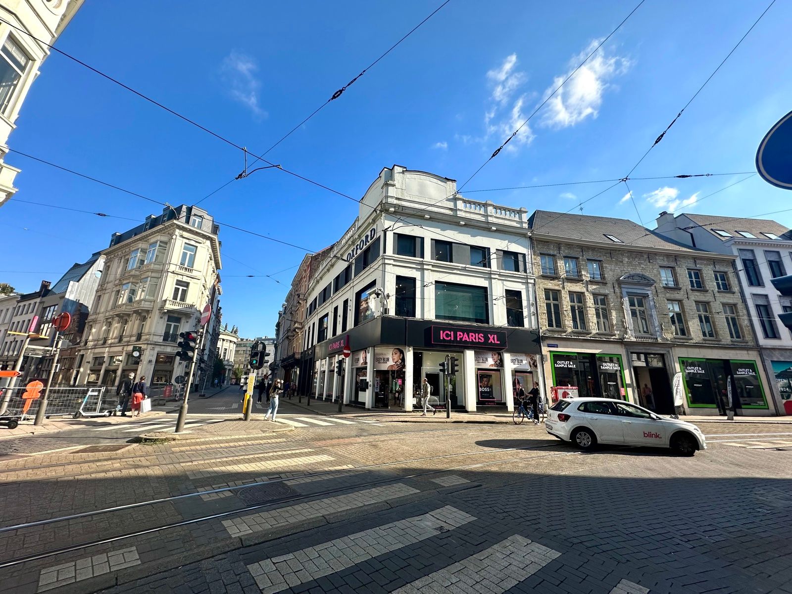 Flexibele winkelruimte op AAA-locatie in Antwerpen foto {{pictureIndex}}