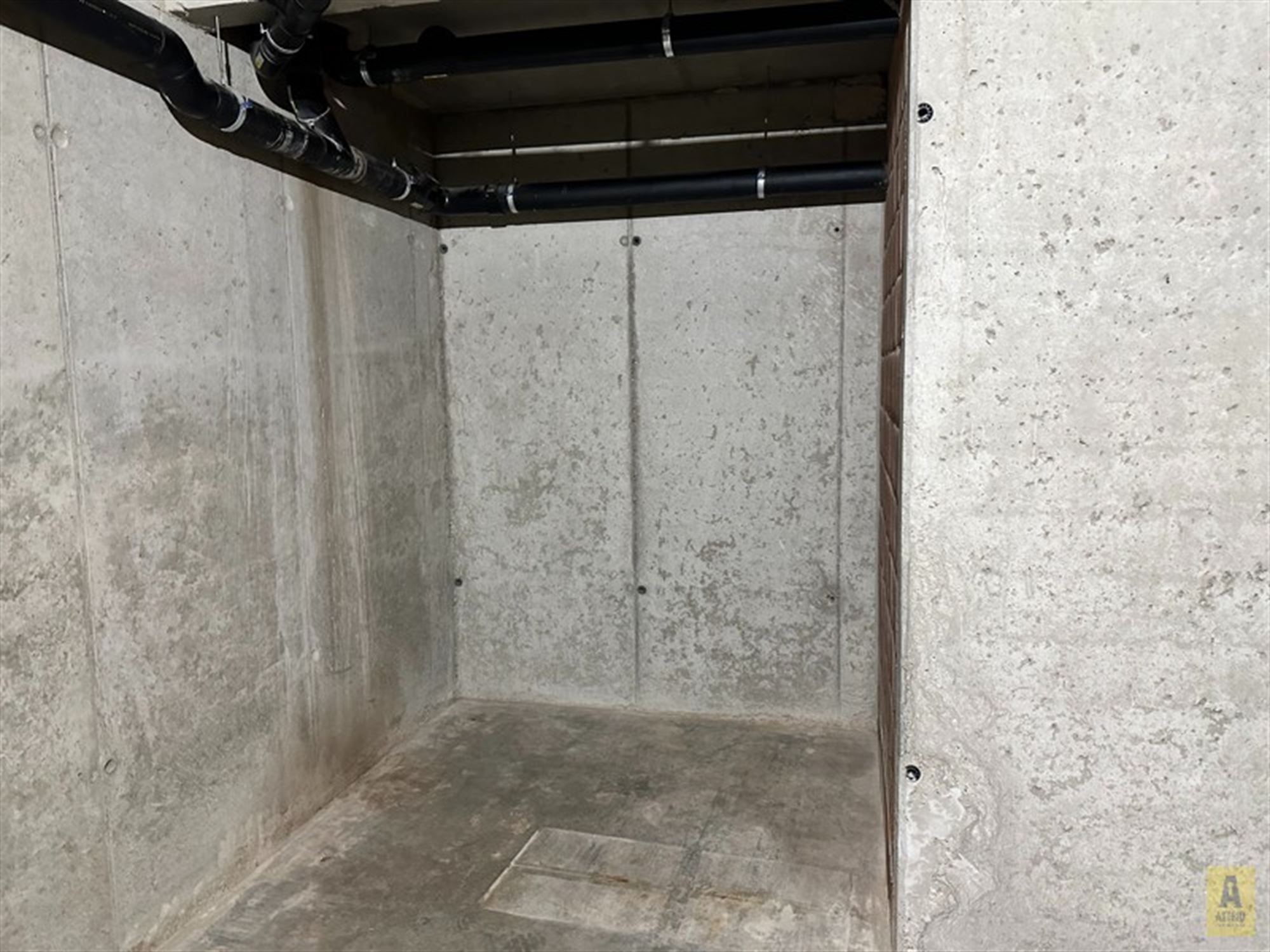 Afgesloten garagebox in centrum (ondergronds)! foto 6