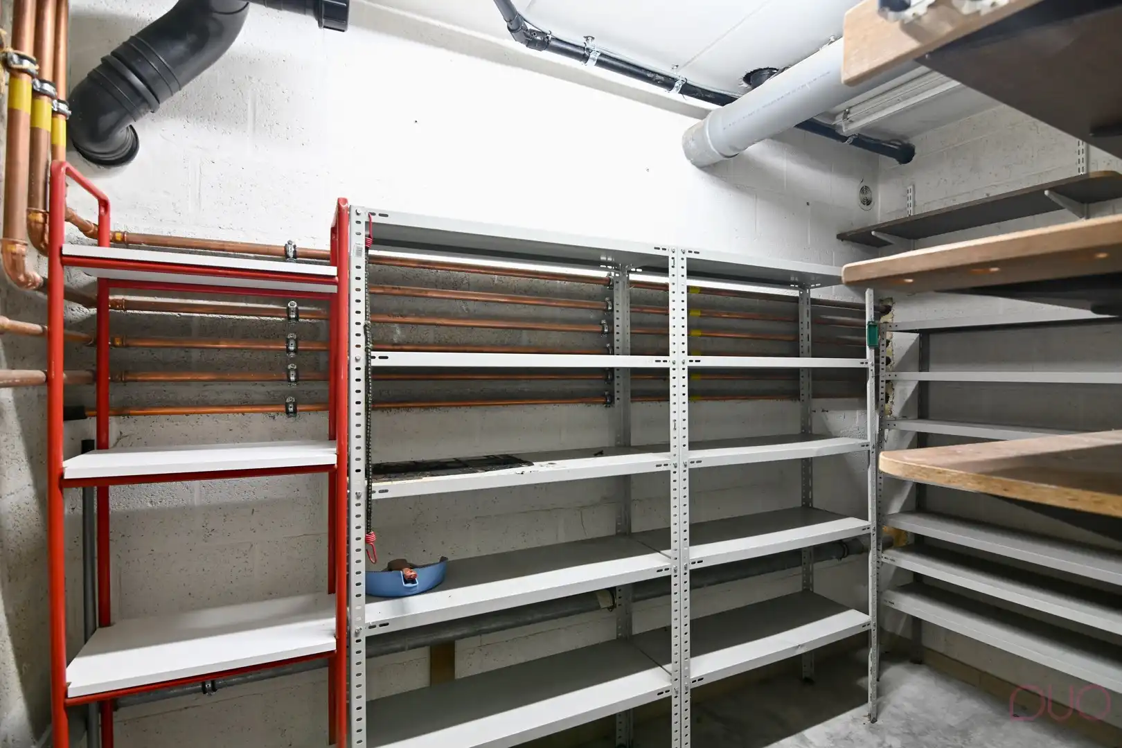 Modern appartement met twee slaapkamers en autostaanplaats foto 13