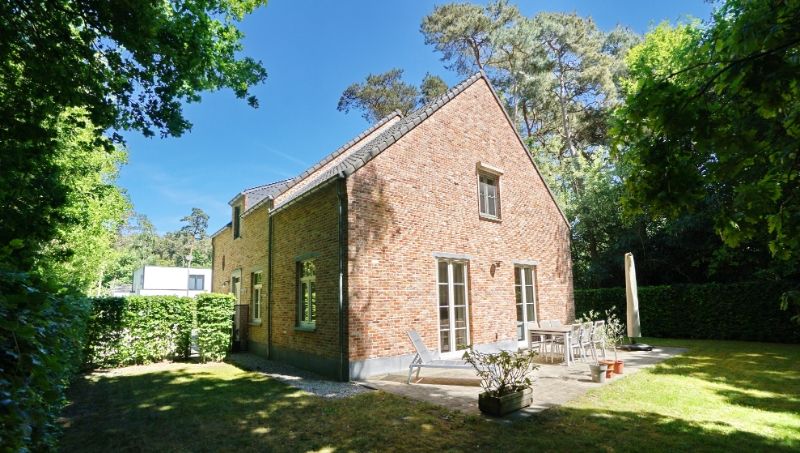Instapklare villa van 265m² in pastorale stijl op 11 are 93 ca met mooie tuin foto 26