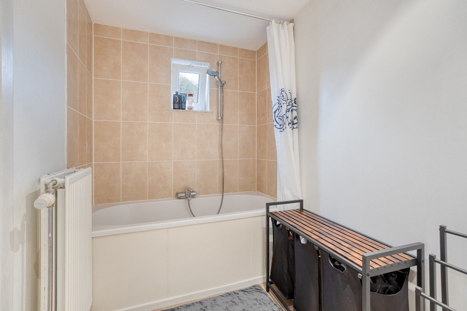 Gelijkvloersapp. (91m²) te huur in Halle, met 1 slpk en koer foto 16