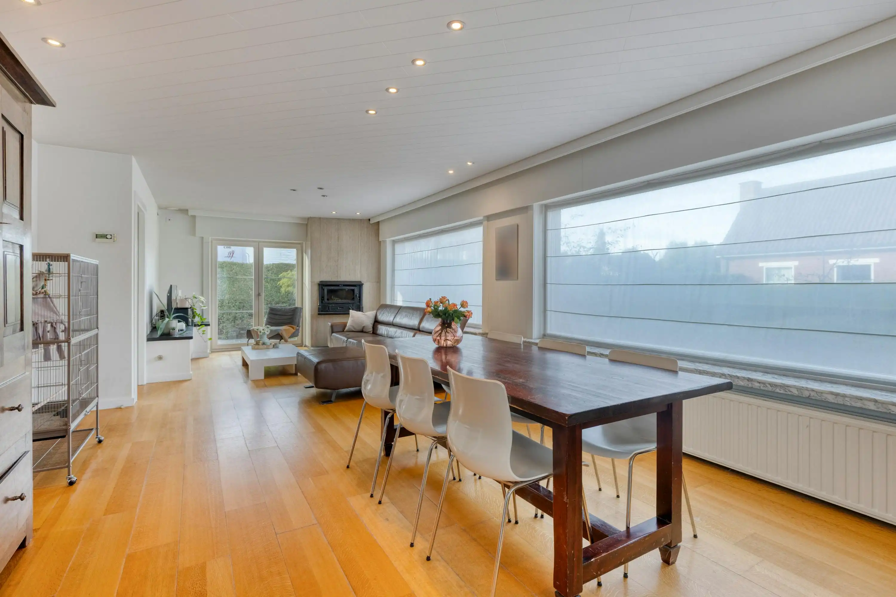 Instapklare bungalow op 898m² te koop in Wevelgem! foto 3
