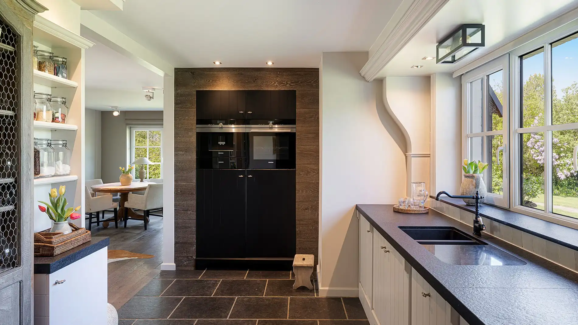 Prachtig gerenoveerd landhuis met open zicht op de velden  foto 13