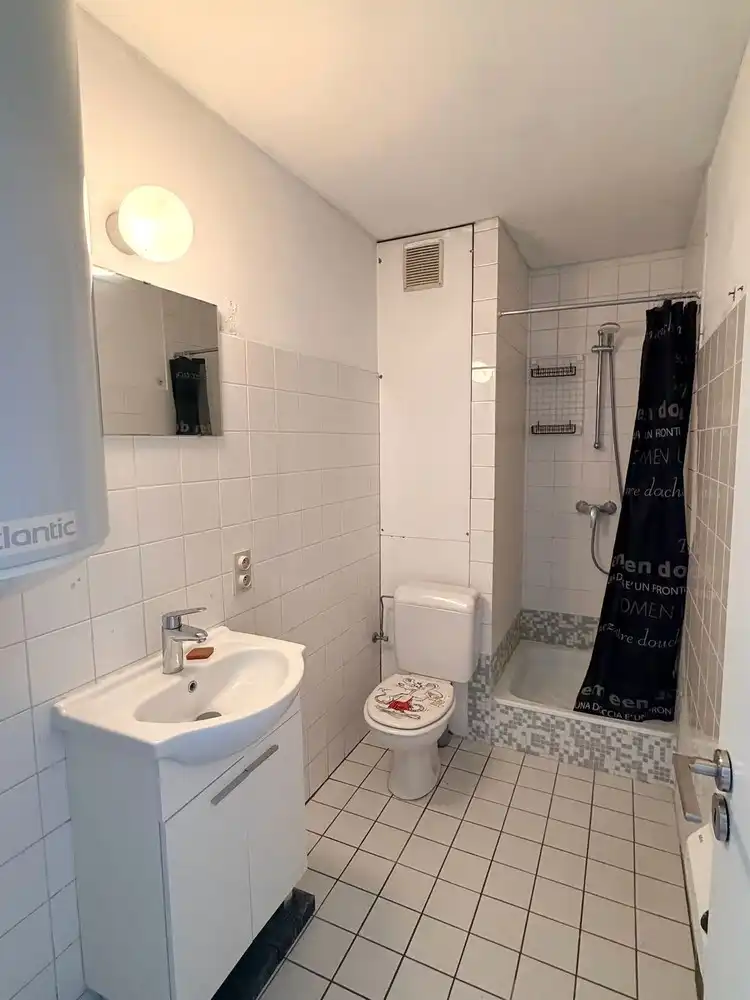 Gunstig gelegen appartement met 1 slaapkamer foto 11
