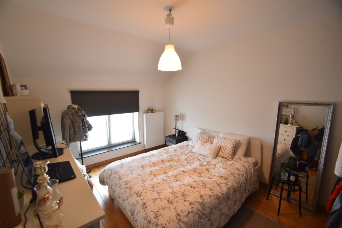 Luxueuze duplex in hartje Tongeren foto 14