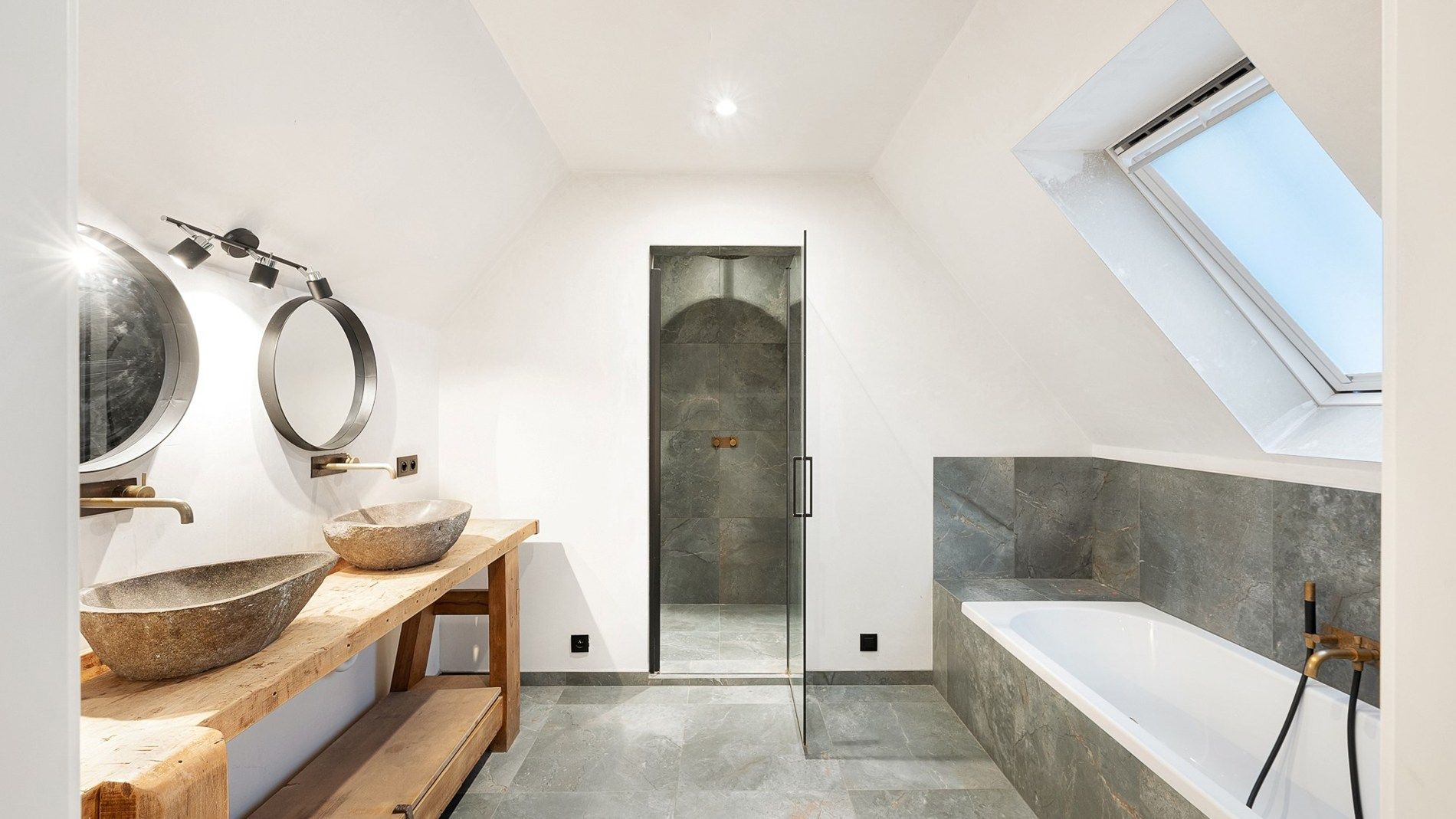 Prachtige nieuwbouw villa in het mooie Moerkerke  foto 20