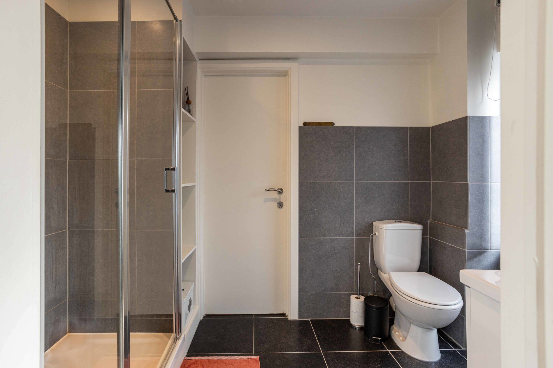 Lichtrijk appartement te koop in centrum Ronse foto 14