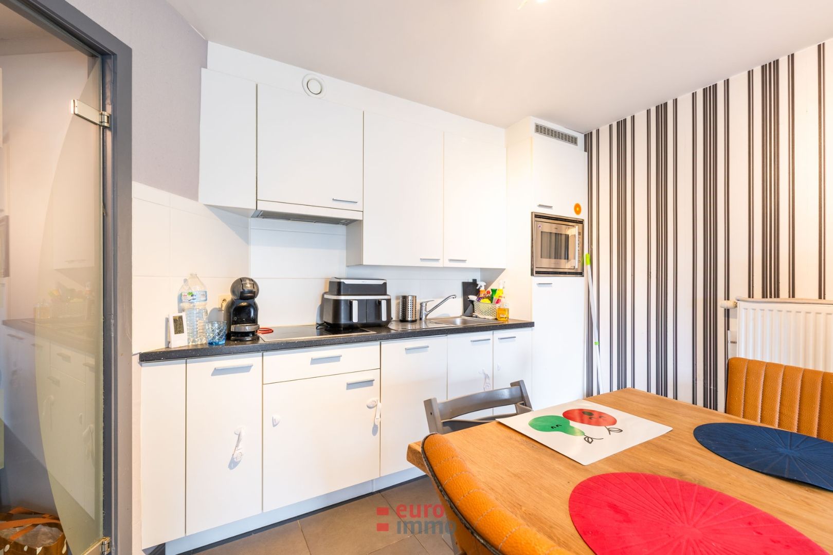 Recent appartement aan de rand van de bruisende badstad Oostende. foto 4