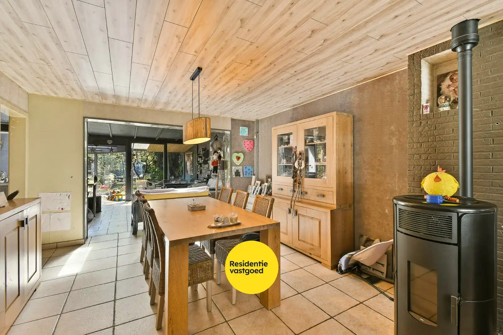 Woning met drie slaapkamers, garage en zonnige tuin foto 6