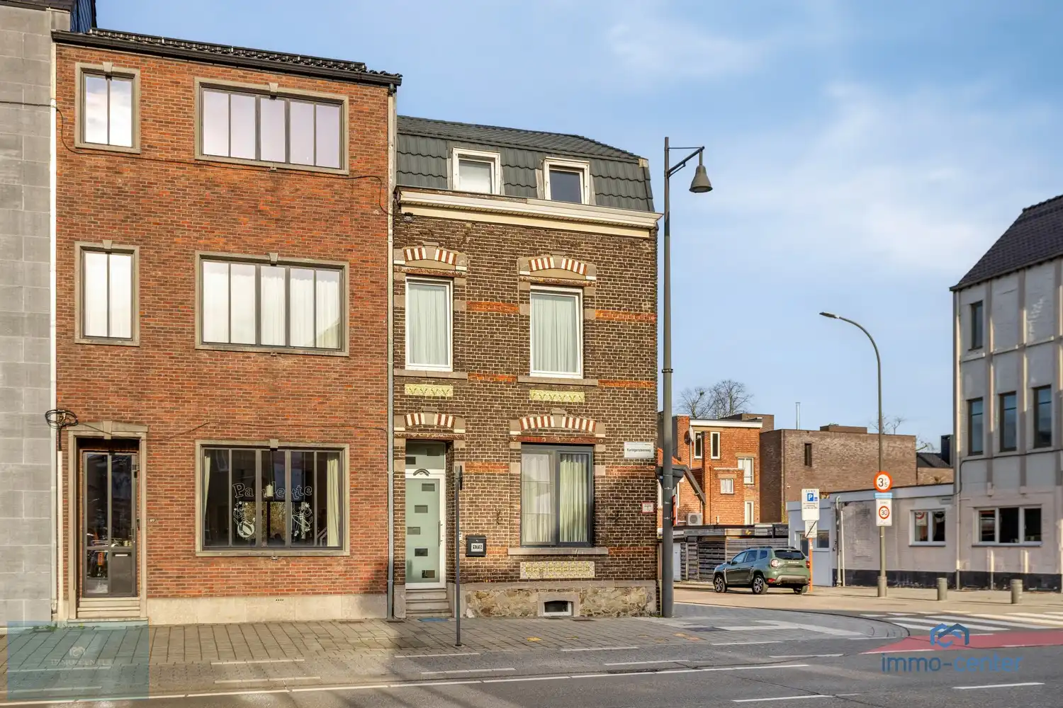 🏡 Instapklare ruime woning met 4 slaapkamers, 2 badkamers foto 34