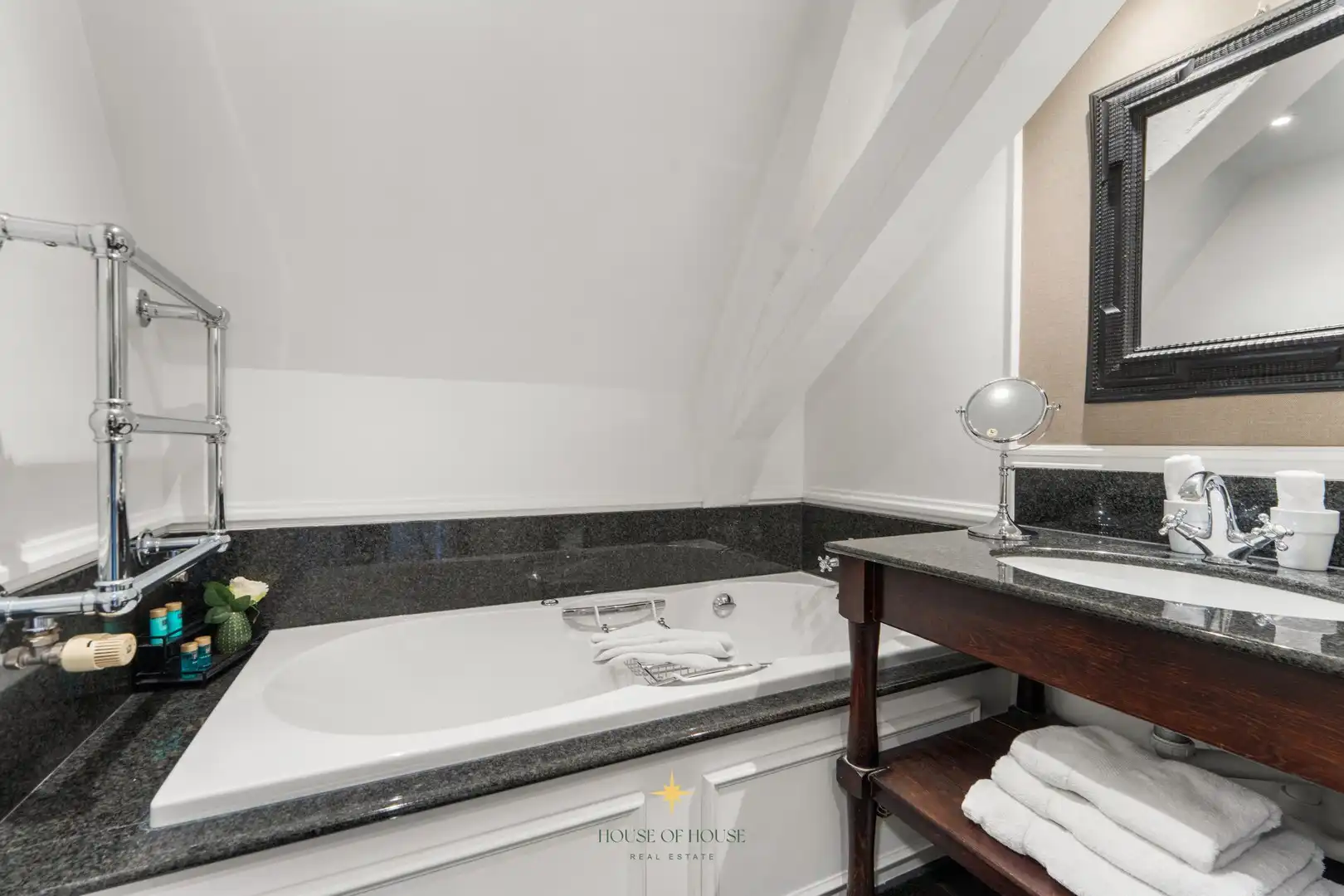 Sublieme herenwoning 'Hier in de Draecke'– een zeldzaam erfgoedpand met een rijk verhaal foto 29