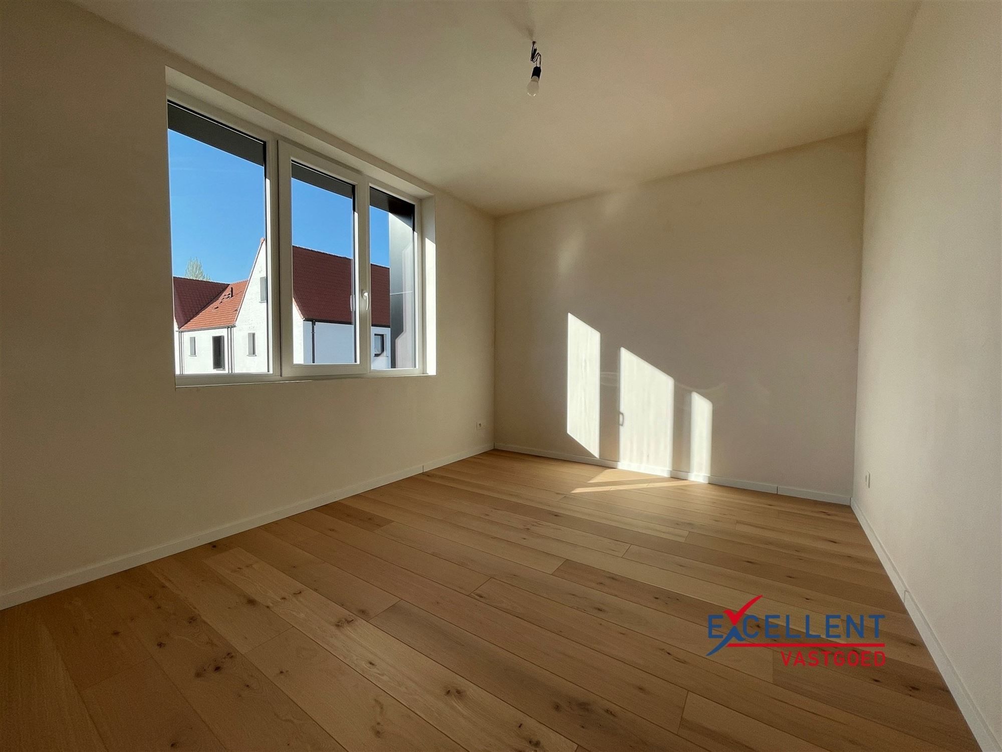Recent afgewerkte nieuwbouwwoning te huur in Deinze! foto 7