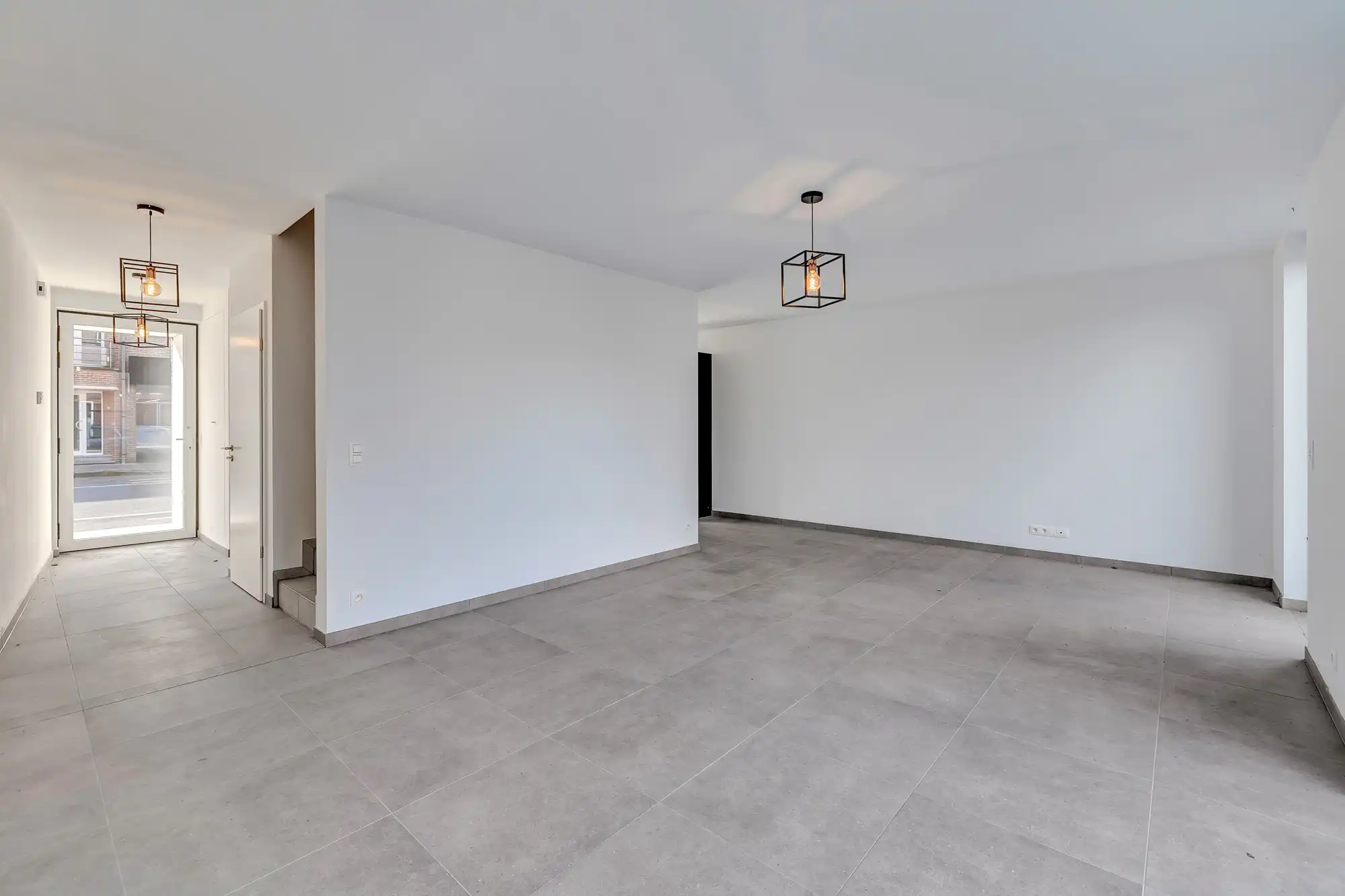 Volledig afgewerkte nieuwbouwwoning met 5 slaapkamers foto 10