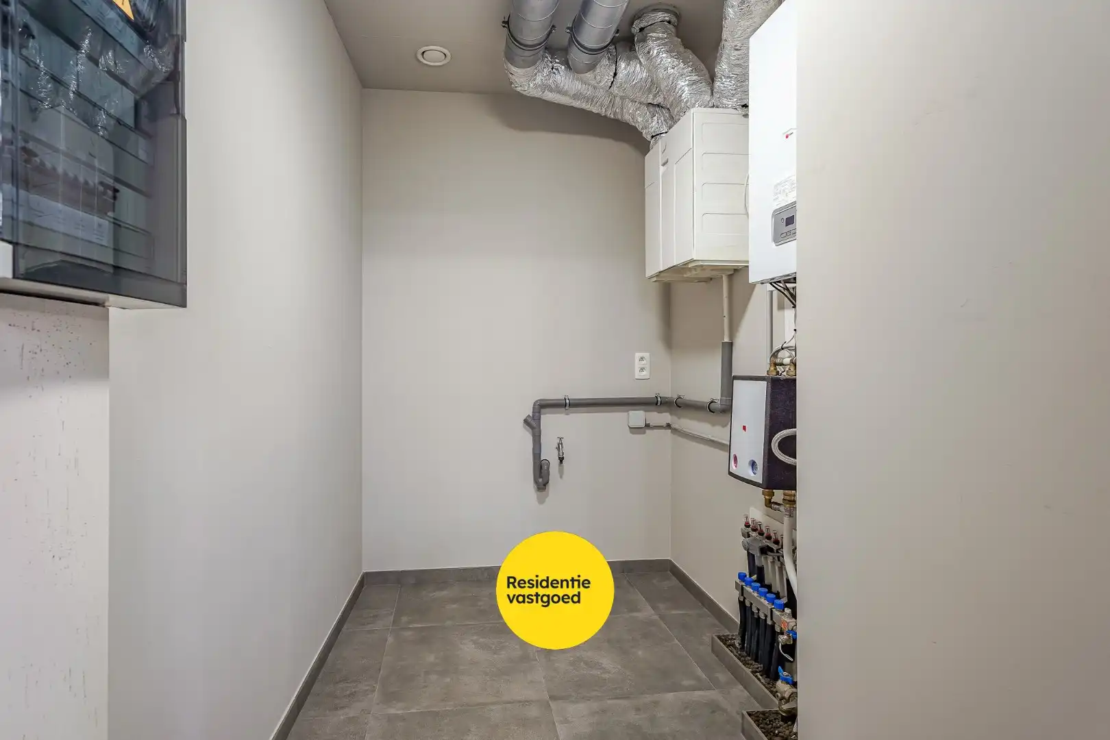 Prachtige assistentiewoning in hartje Aartrijke foto 5