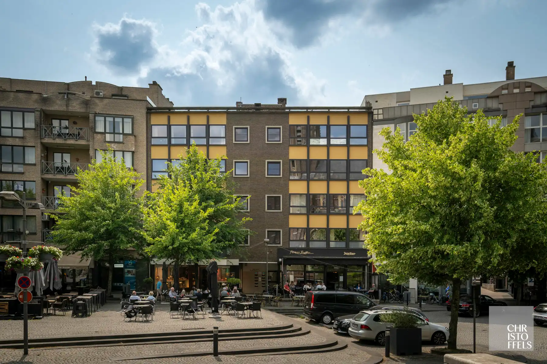 3-slaapkamerappartement (106m²) in hartje Lanaken! foto 12