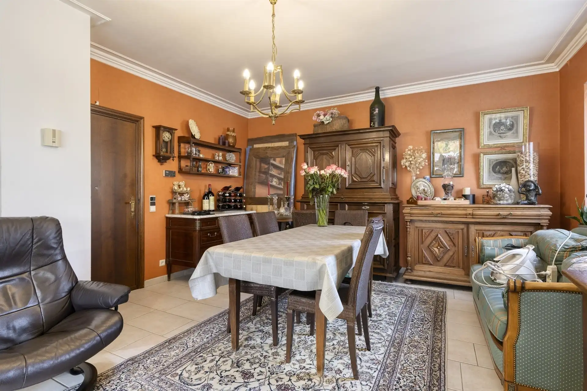 Karaktervolle, ruime villa met 4 slaapkamers foto 9