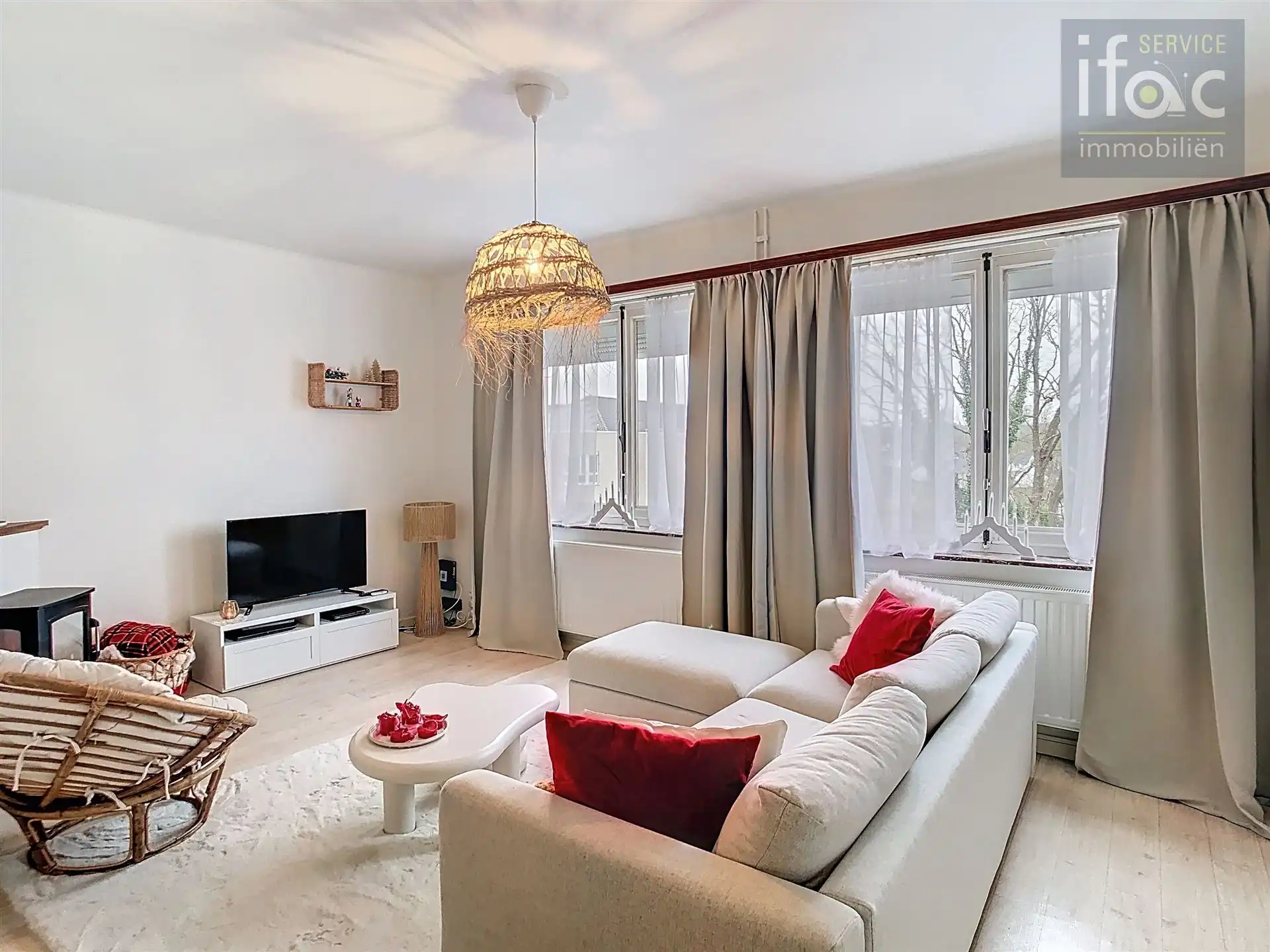 Mooi appartement met terras in een klein gebouw. foto 3