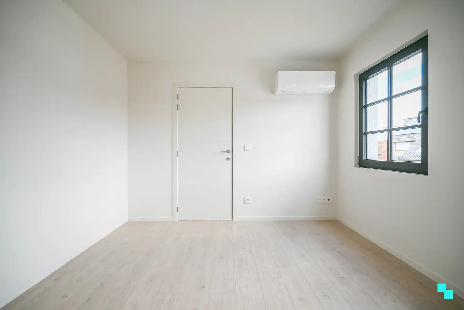 Ruime halfopen bebouwing in Zwevegem foto 20